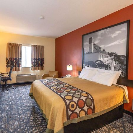 Motel Super 8 By Wyndham Big Rapids Exteriér fotografie