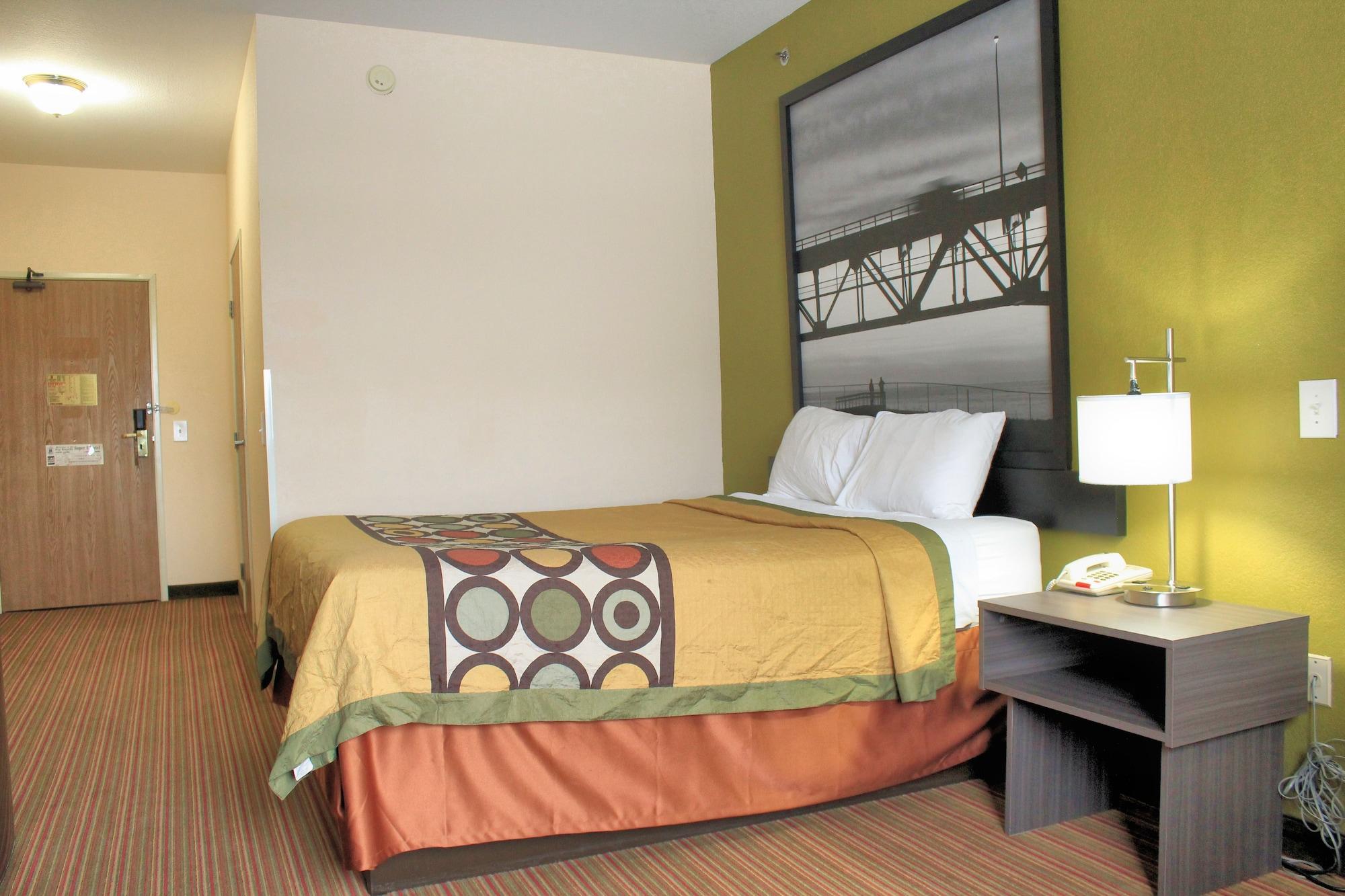 Motel Super 8 By Wyndham Big Rapids Exteriér fotografie