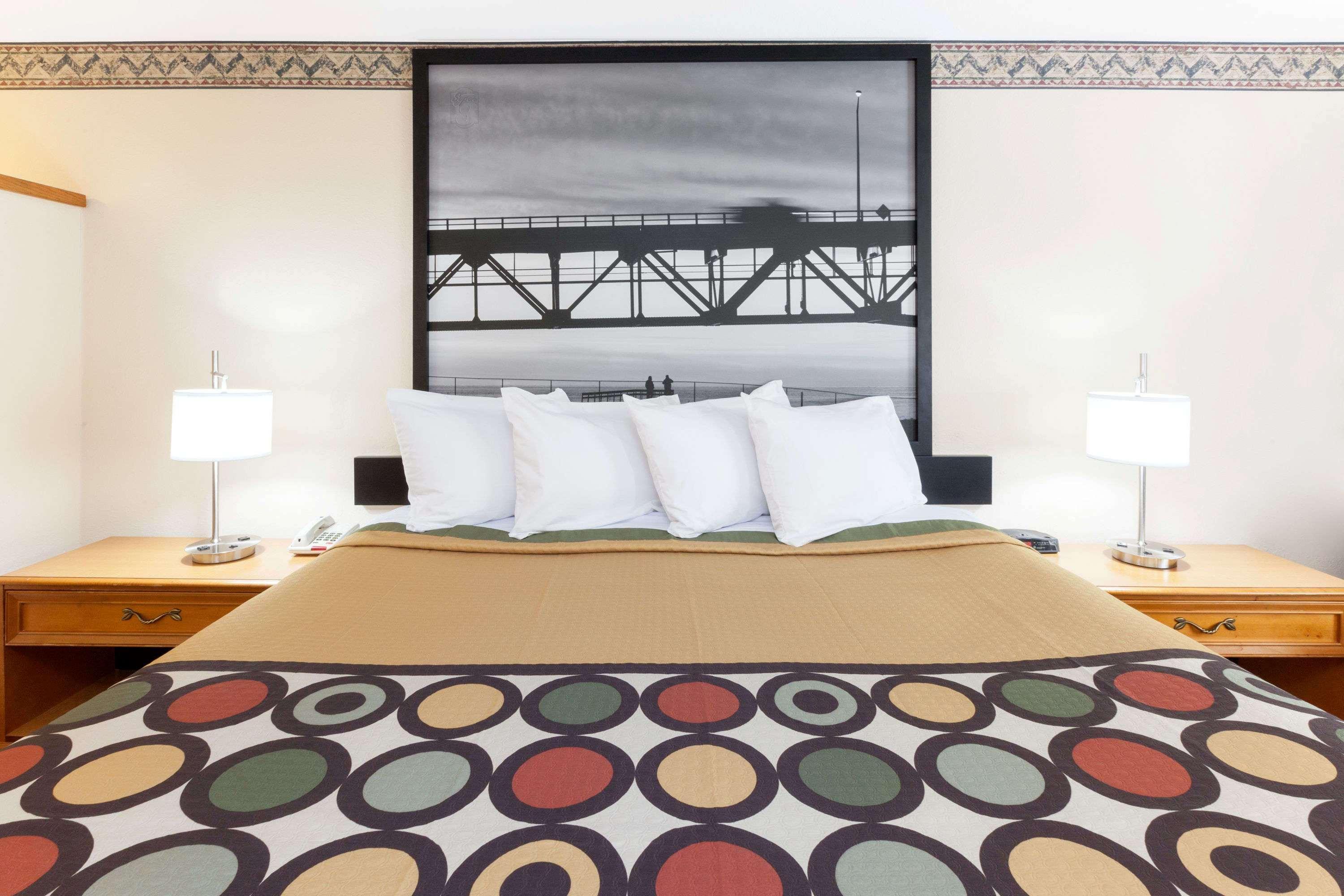 Motel Super 8 By Wyndham Big Rapids Exteriér fotografie