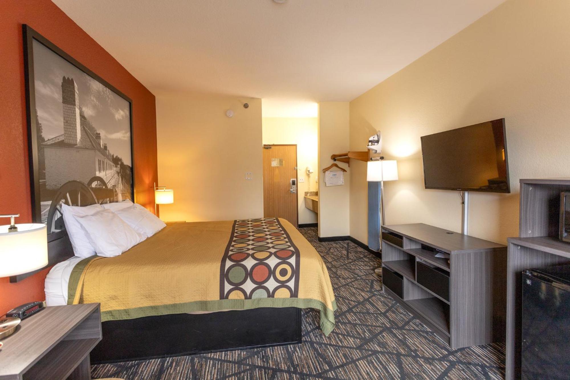 Motel Super 8 By Wyndham Big Rapids Exteriér fotografie