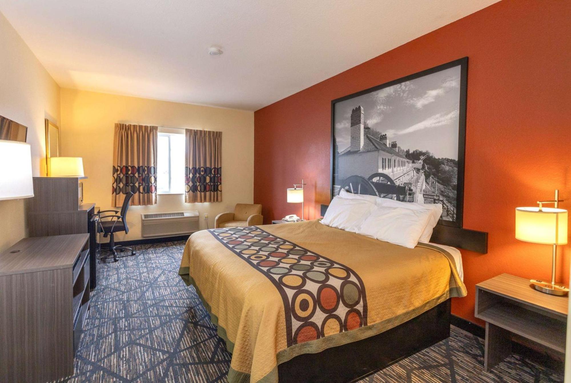 Motel Super 8 By Wyndham Big Rapids Exteriér fotografie